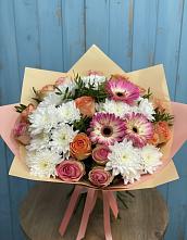 Букет цветов из:  Розы, Герберы и Хризантемы в Камышлове Свердловская область