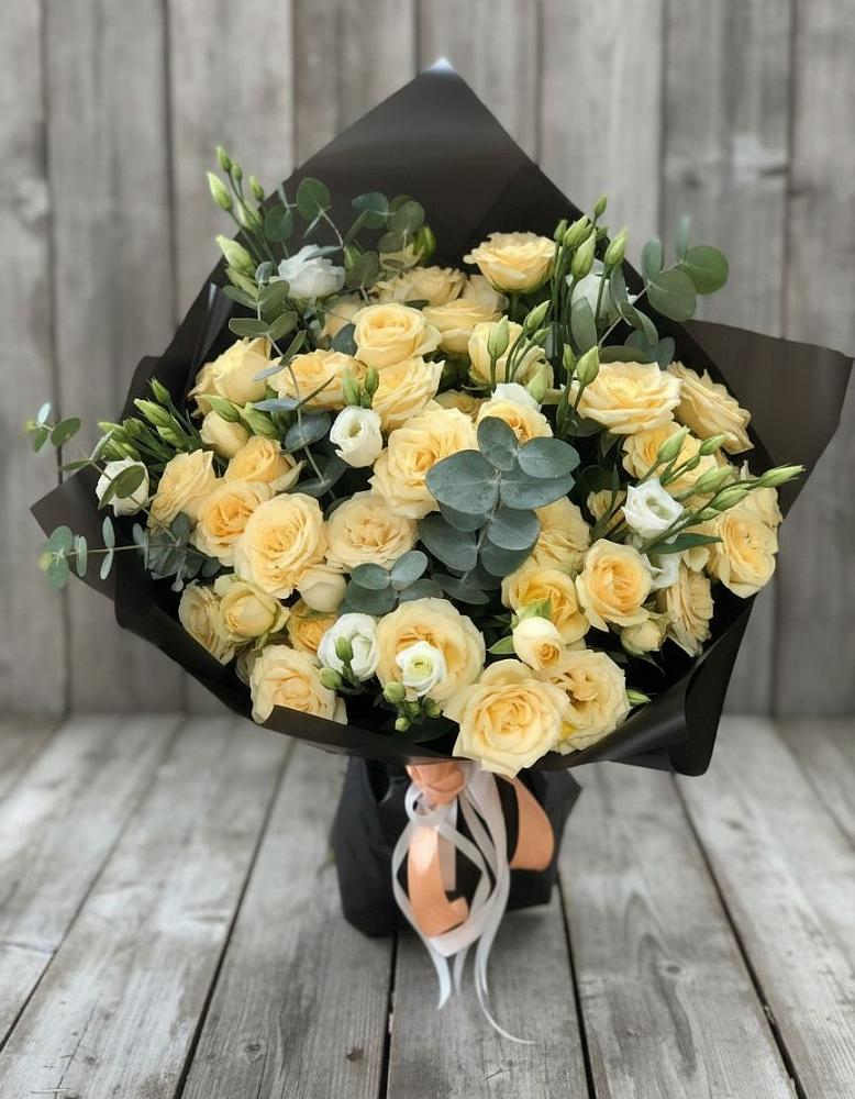 Букет цветов из: Розы и Лизиантусы в Камышлове Свердловская область