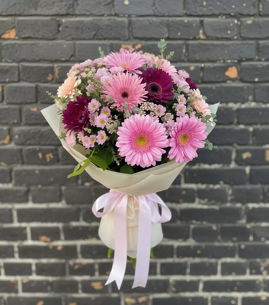 Букет цветов из: Герберы и Хризантемы в Камышлове Свердловская область