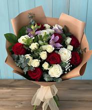 Букет цветов из:  Розы и Альстромерии в Камышлове Свердловская область