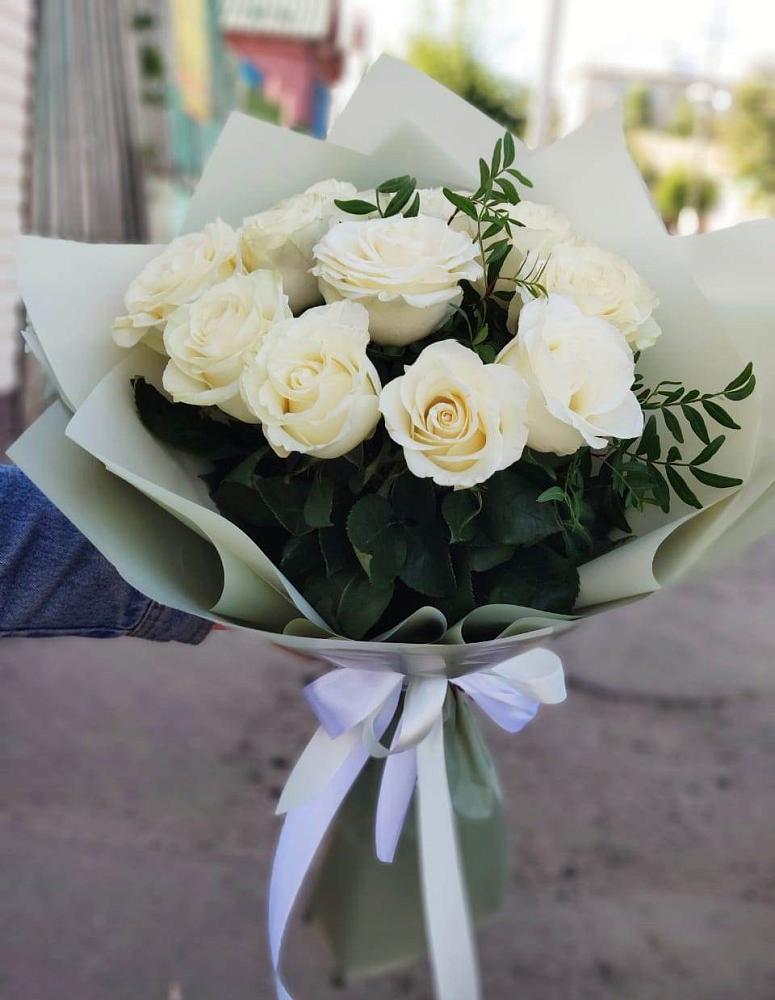 Букет Белые розы Проуд в Камышлове Свердловская область