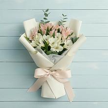 Букет цветов из:  Альстромерии в Камышлове Свердловская область