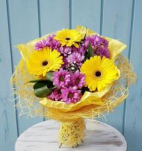 Букет цветов из:  Хризантемы и Герберы в Камышлове Свердловская область