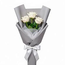 Букет 3 белые розы в Камышлове Свердловская область