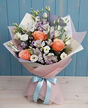 Букет цветов из:  Лизиантусы, Розы, Альстромерии и Гипсофила в Камышлове Свердловская область