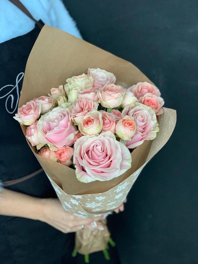 Букет цветов из: Хризантемы и Розы в Камышлове Свердловская область