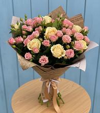 Букет цветов из:  Розы в Камышлове Свердловская область