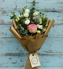 Букет цветов из:  Розы и Лизиантусы в Камышлове Свердловская область